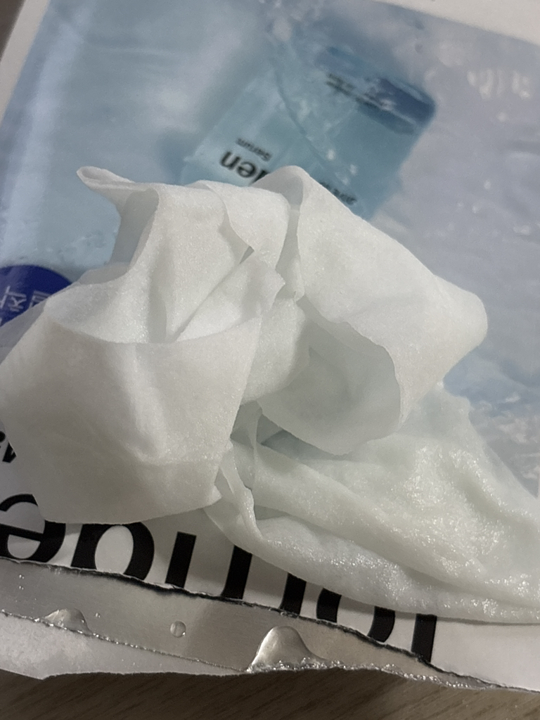 低分子玻尿酸面膜的真实用户使用照片