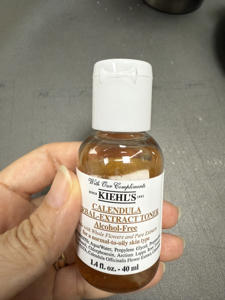 키엘 (Kiehl's) 칼렌듈라 꽃잎 토너 review image