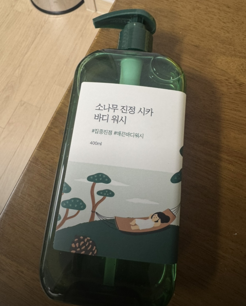 라운드랩 (ROUNDLAB) 소나무 진정 시카 바디 워시 review image