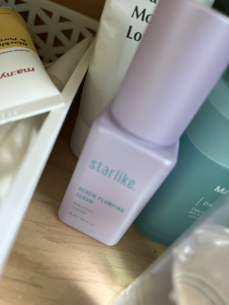 스타라이크 (starlike.) 리뉴 플럼핑 세럼 review image