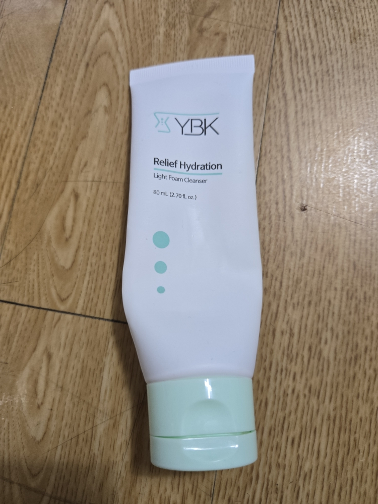 YBK (와이비케이) 릴리프 하이드레이션 라이트 폼 클렌저 review image