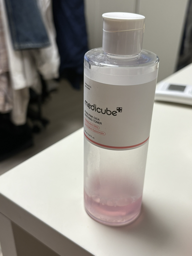 메디큐브 (medicube) PDRN 핑크 시카 수딩 토너 review image