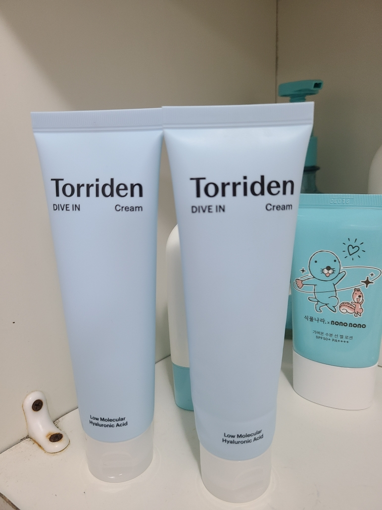 低分子玻尿酸保湿面霜的真实用户使用照片