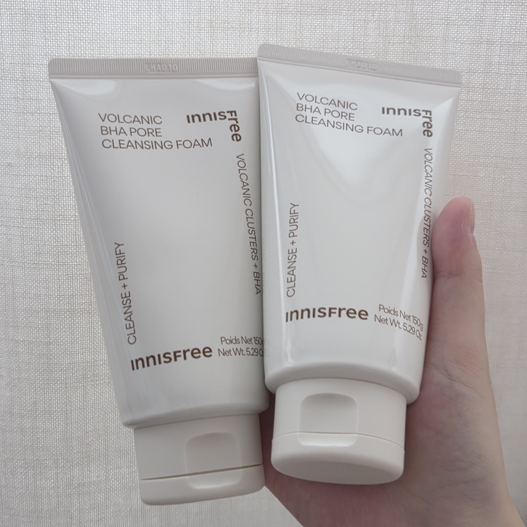 이니스프리 (INNISFREE) 화산송이 바하 모공 폼 클렌징 review image