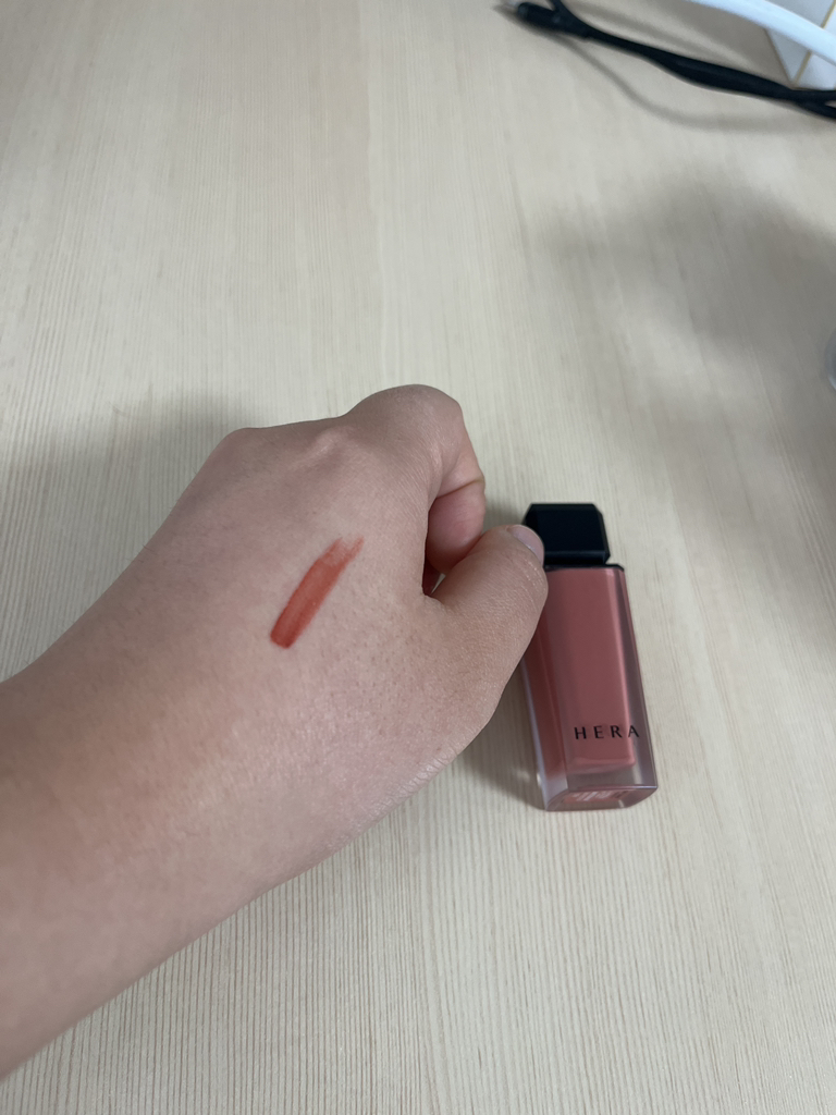 헤라 (HERA) 센슈얼 파우더 매트 리퀴드 [435호 팜파스] review image