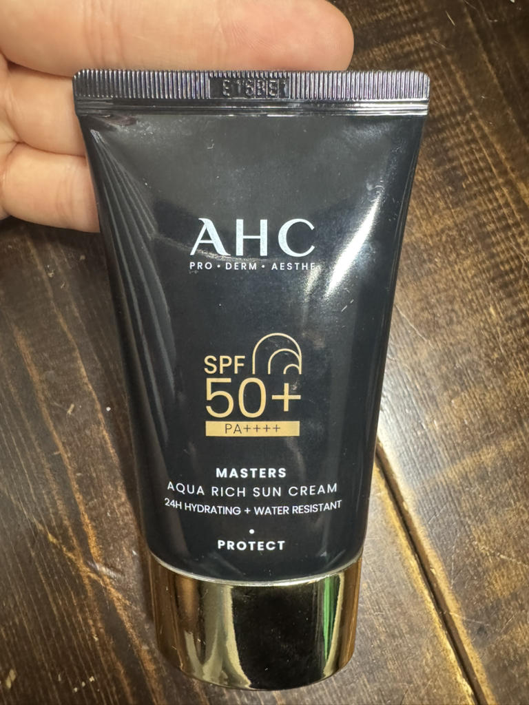 AHC 大师级水润防晒霜 [SPF50+/PA++++] common.review image