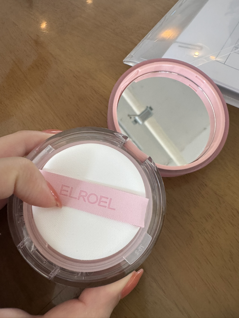 엘로엘 (ELROEL) 팡팡 톤업 선쿠션 [SPF50+/PA++++] review image