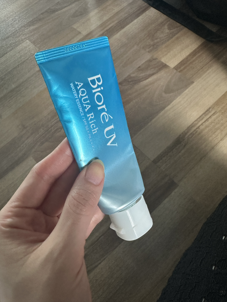 비오레 (Biore) (해외) UV 아쿠아리치 워터리 에센스 [SPF50+/PA++++] review image