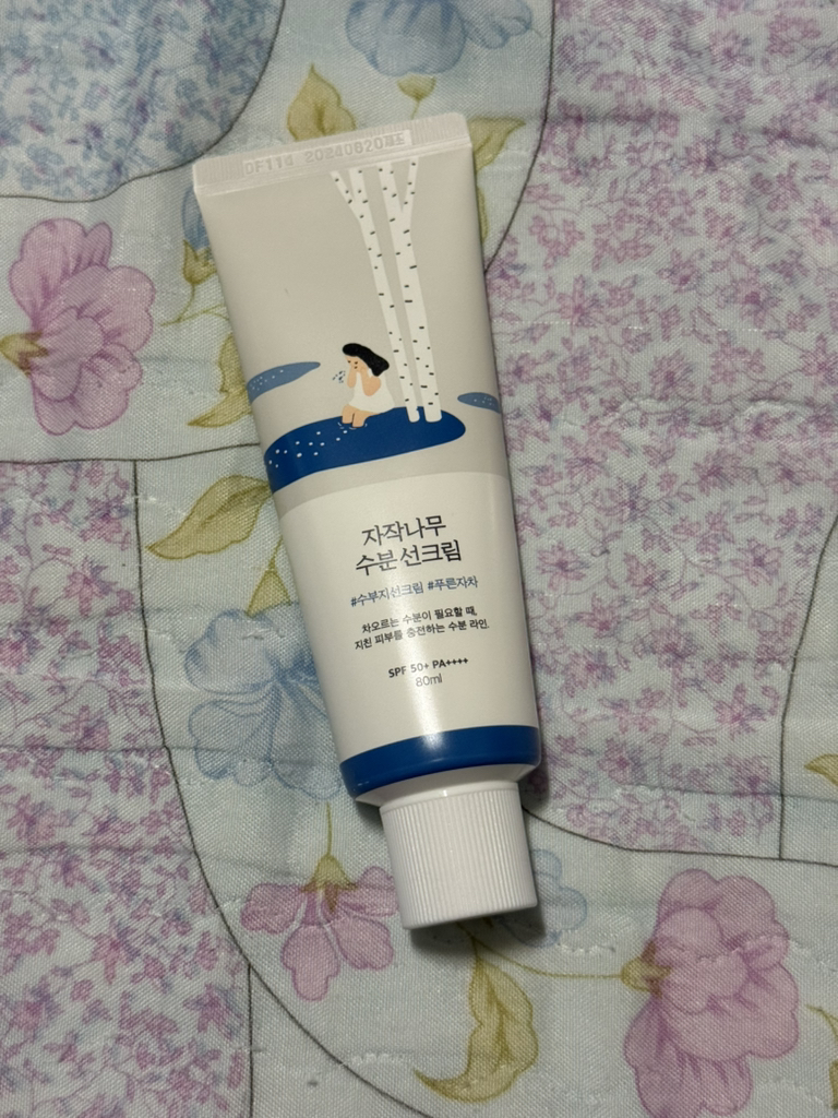 白桦树水分防晒霜 [SPF50+/PA++++]的真实用户使用照片