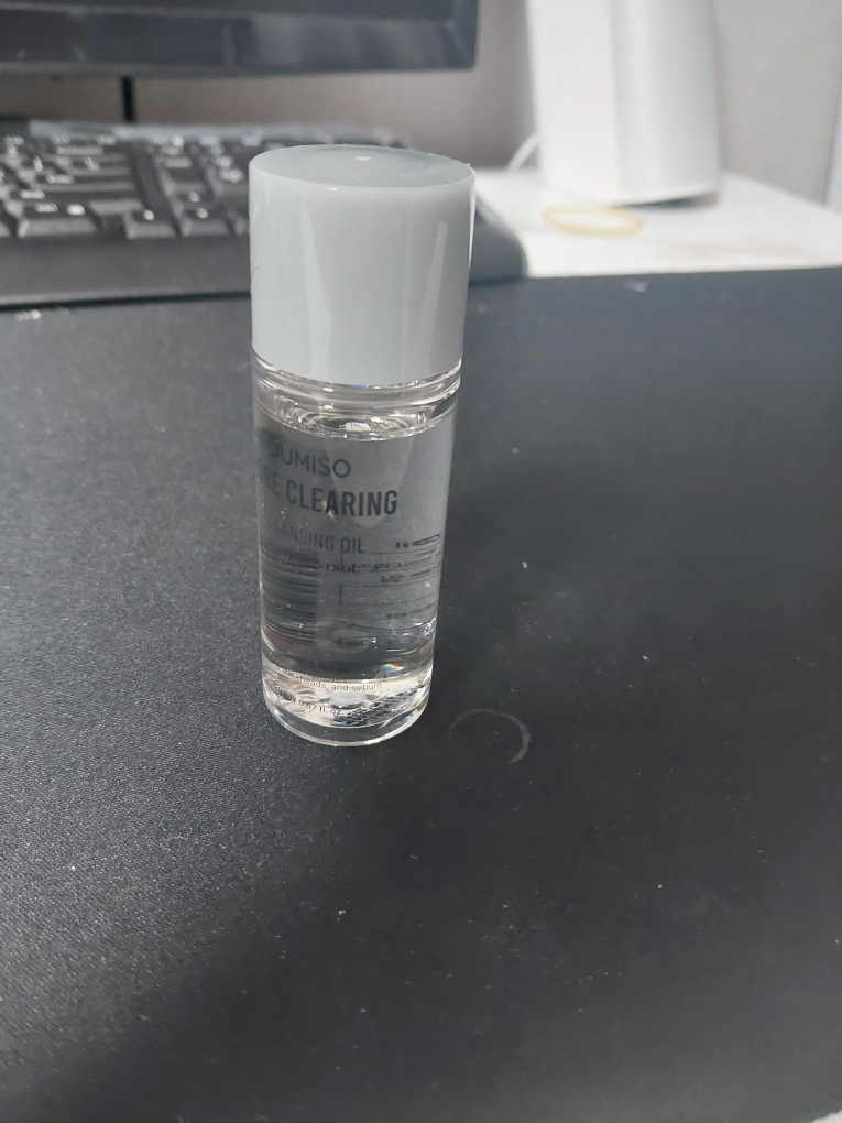 주미소 (JUMISO) 포어 클리어링 클렌징 오일 review image
