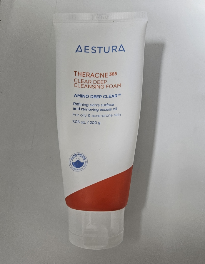 에스트라 (AESTURA) 테라크네 365 클리어 딥 클렌징 폼 review image