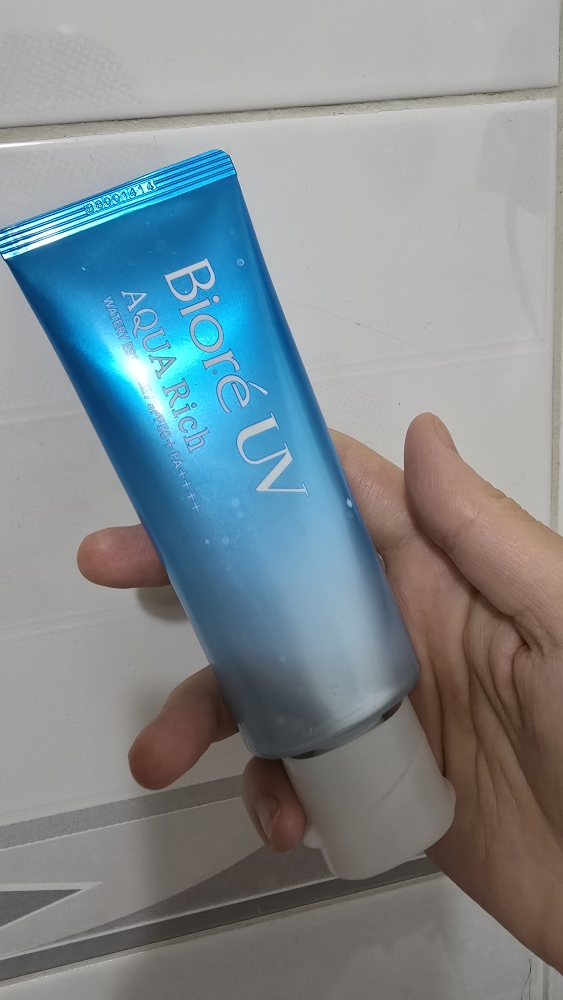 비오레 (Biore) (해외) UV 아쿠아리치 워터리 에센스 [SPF50+/PA++++] review image