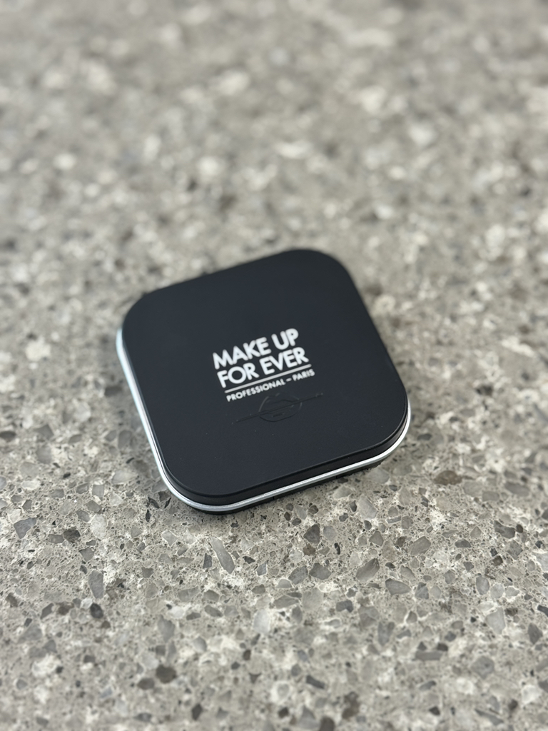 메이크업포에버 (MAKEUPFOREVER) UHD 프레스드 파우더 [01 트랜스루센트] review image