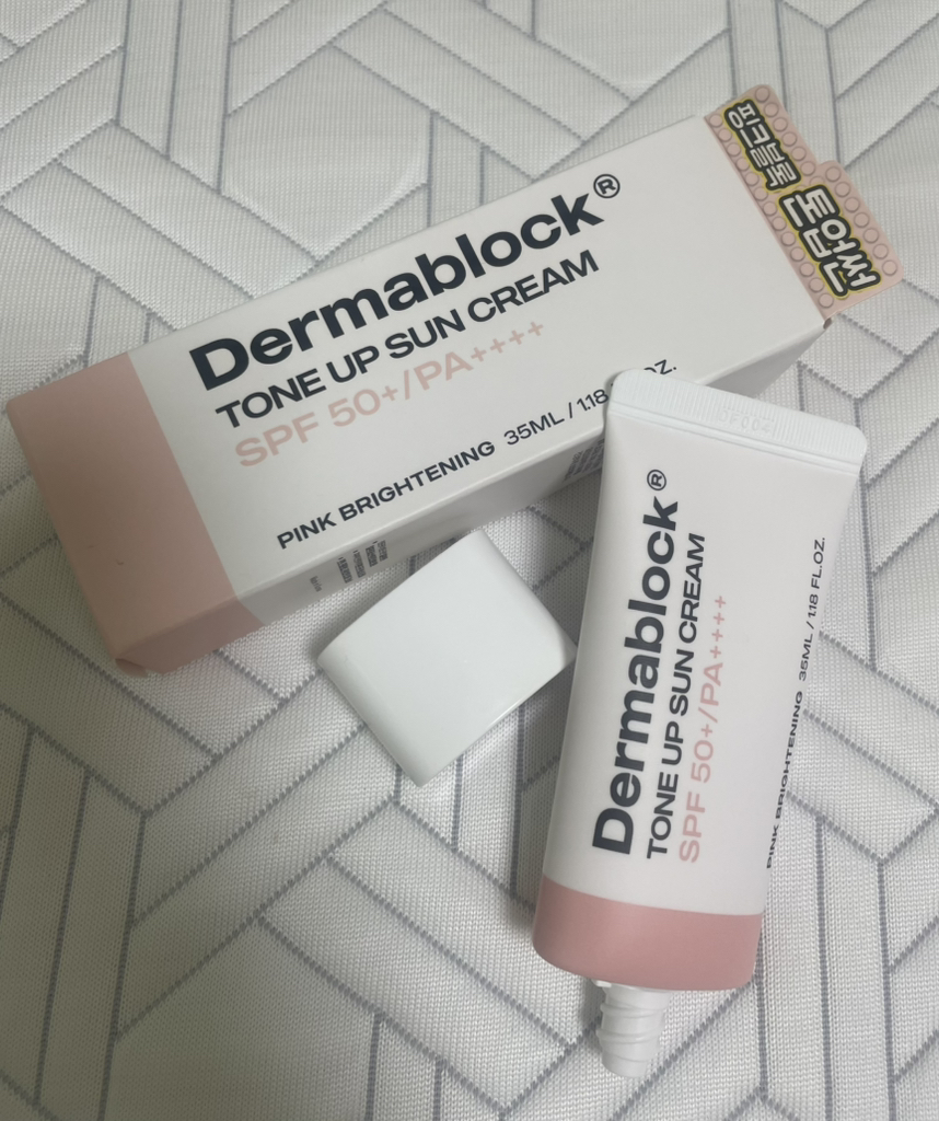 더마블록 (Dermablock®) 선크림 [SPF50+/PA++++] [톤업] review image