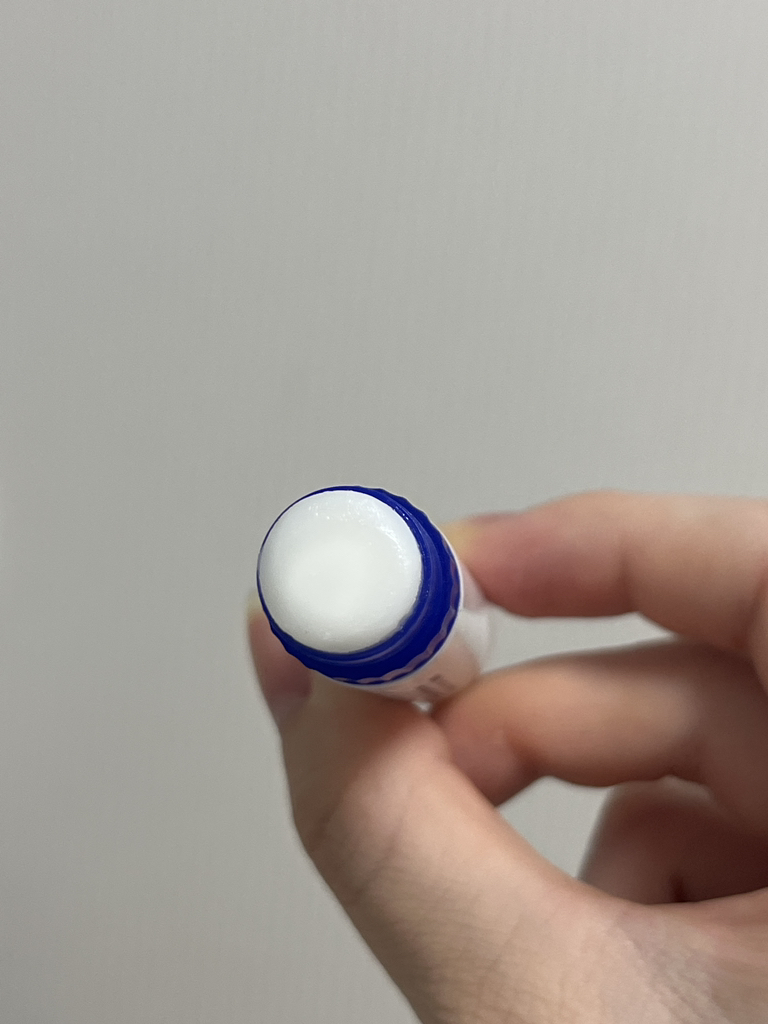뉴트로지나 (Neutrogena) 데일리 립 밤 review image