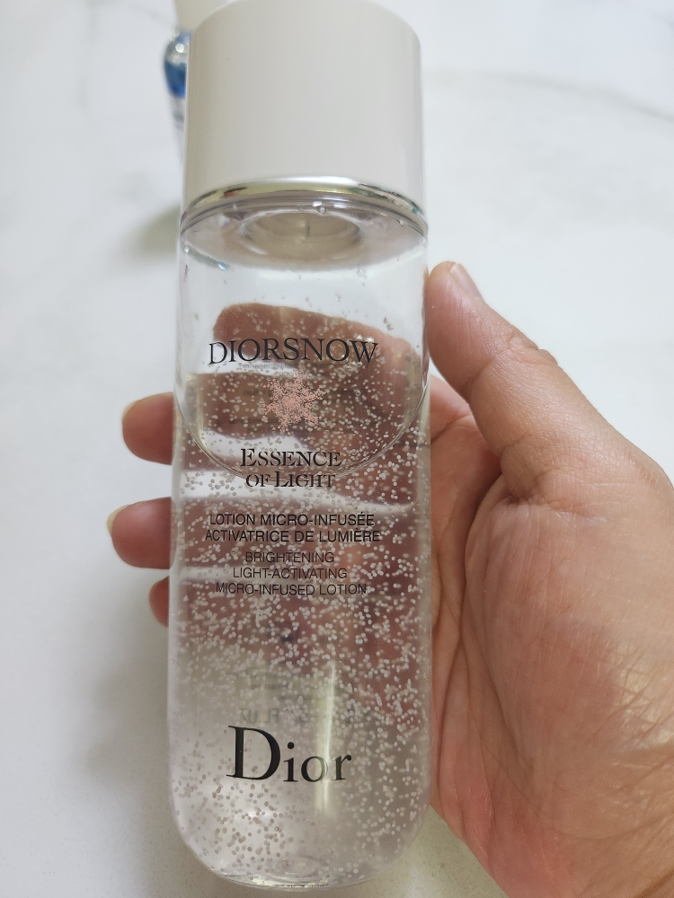 Dior Snow Essence of Light Micro-Infused Lotion review image