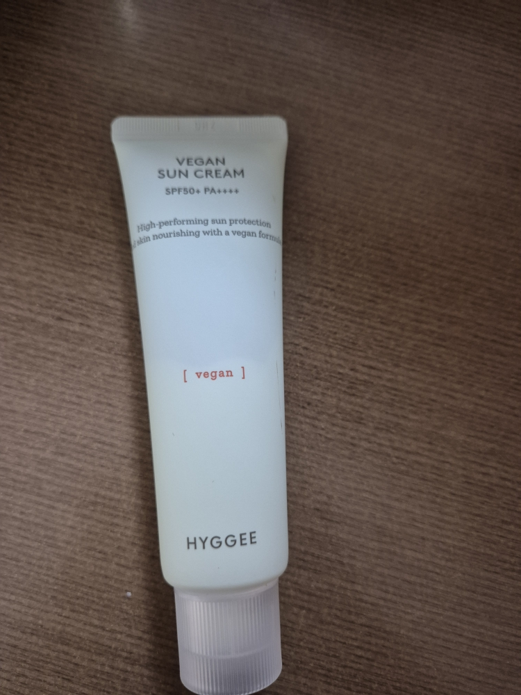 휘게 (HYGGEE) 비건 선크림 [SPF50+/PA++++] review image