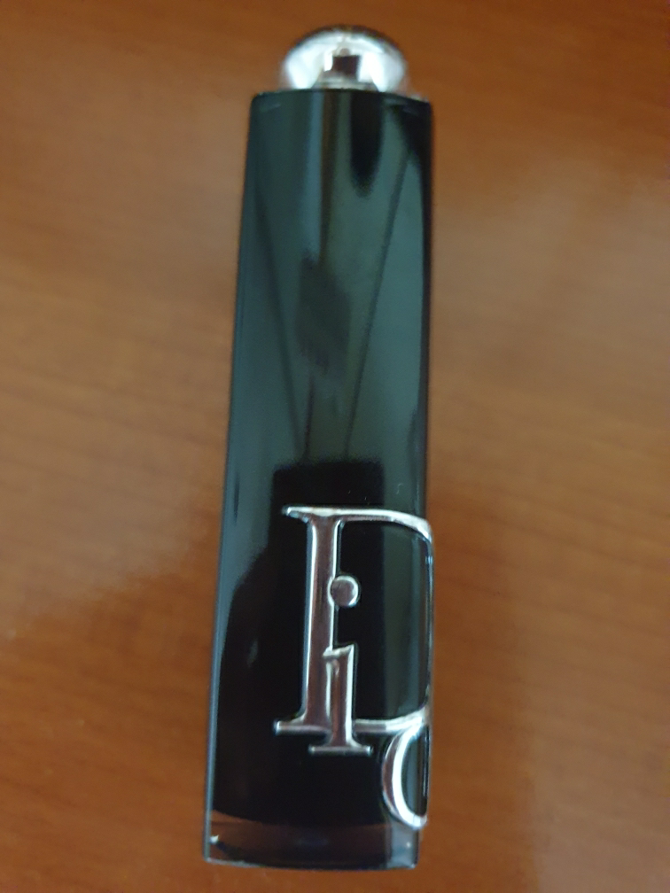 디올 (Dior) 어딕트 립스틱 [667 디올매니아] review image