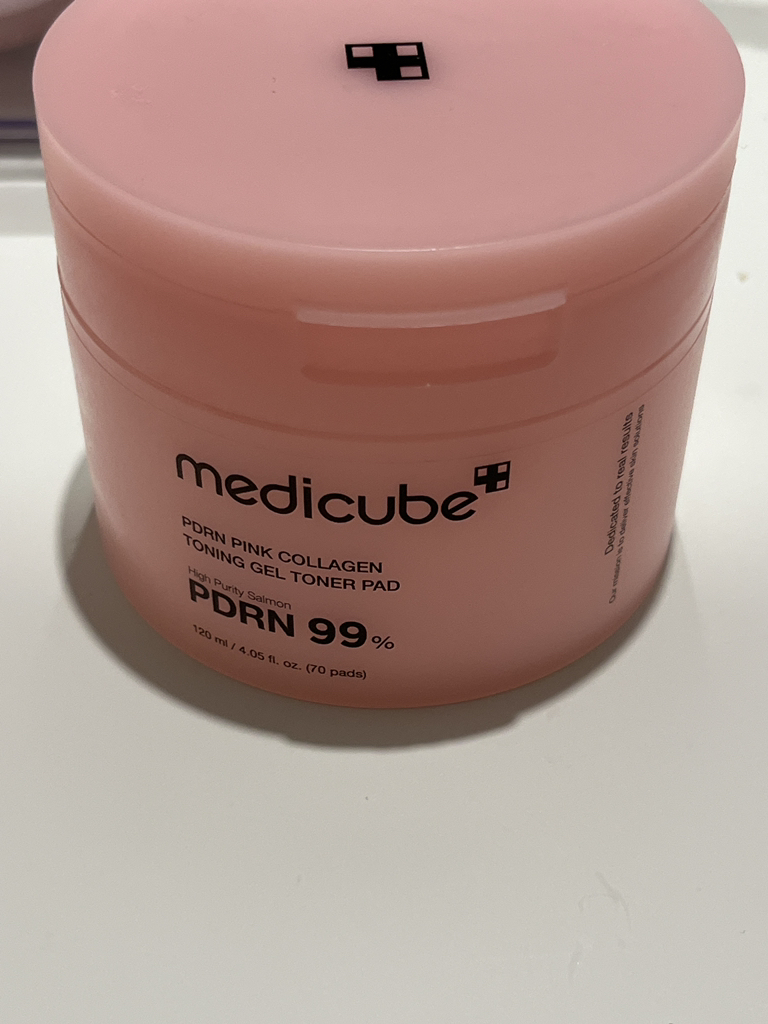 메디큐브 (medicube) PDRN 핑크 콜라겐 토닝 겔 토너 패드 review image