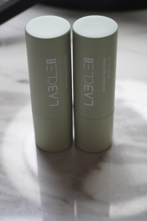 랩클 (LABCLE) 에어펜스 선스틱 [SPF50+/PA++++] review image