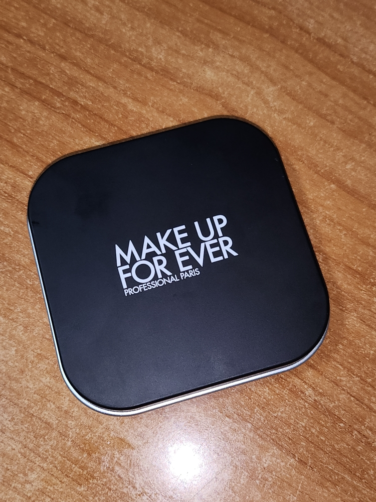 메이크업포에버 (MAKEUPFOREVER) UHD 프레스드 파우더 [01 트랜스루센트] review image
