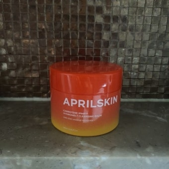 에이프릴스킨 (APRILSKIN) 캐로틴 멜팅 클렌징밤 review image
