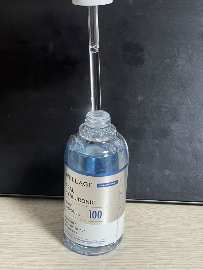 웰라쥬 (WELLAGE) 리얼 히알루로닉 블루 100 앰플 review image