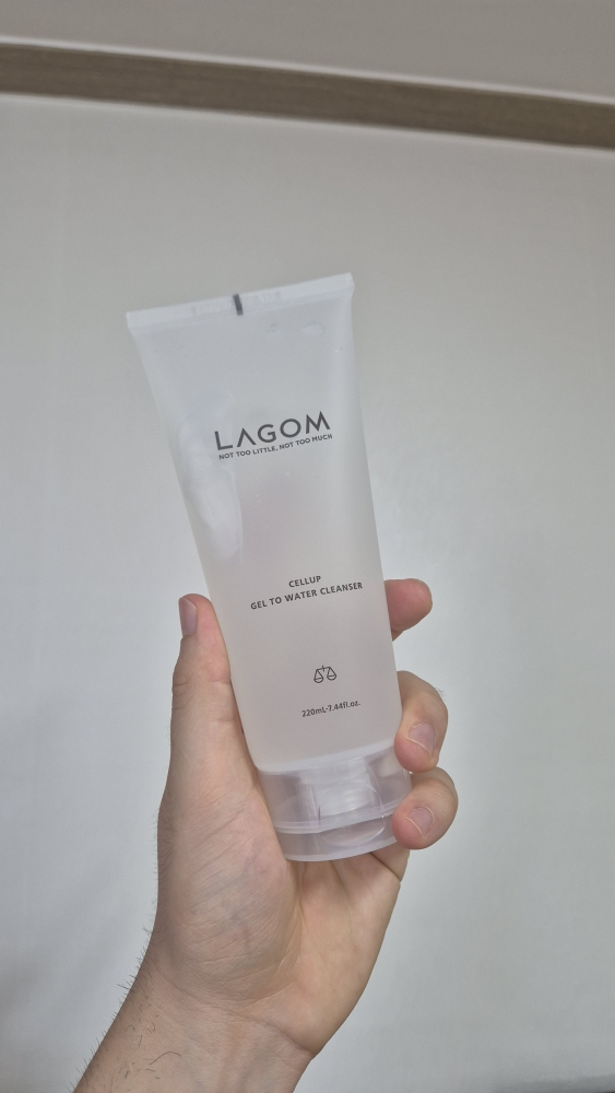 라곰 (LAGOM) 젤 투 워터 클렌저 review image