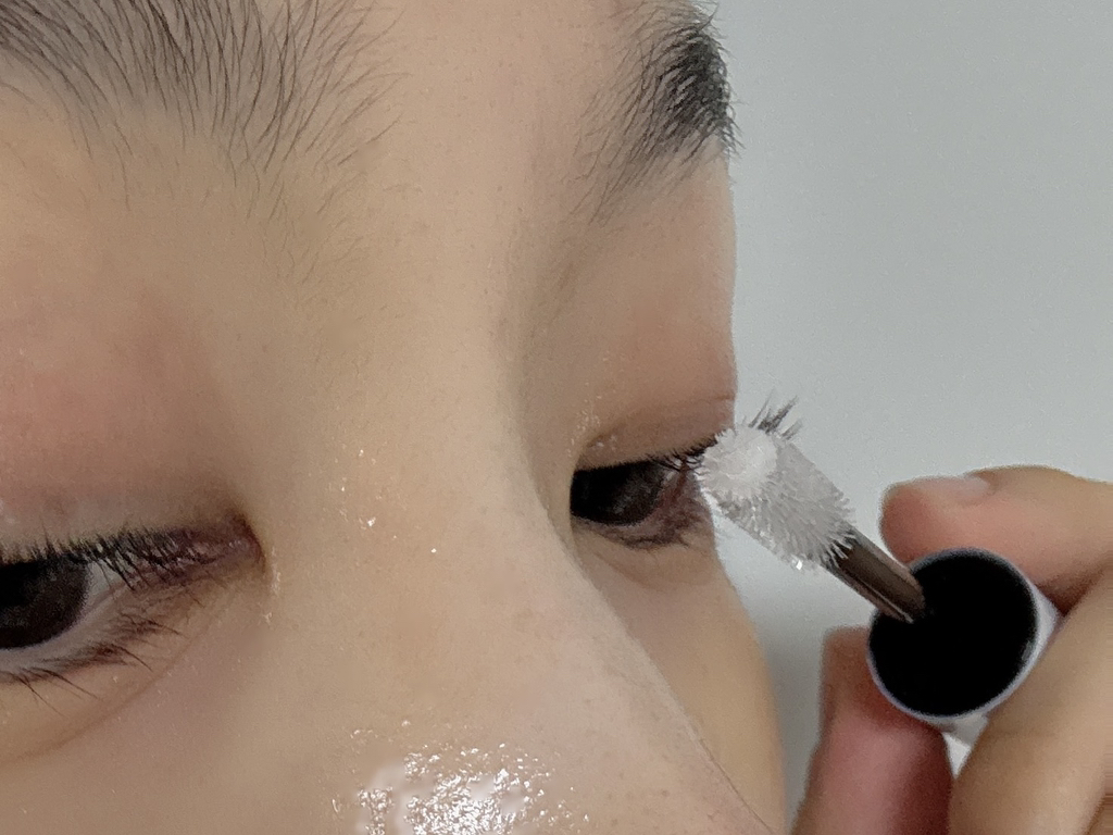 睫毛浓密滋养精华液的真实用户使用照片