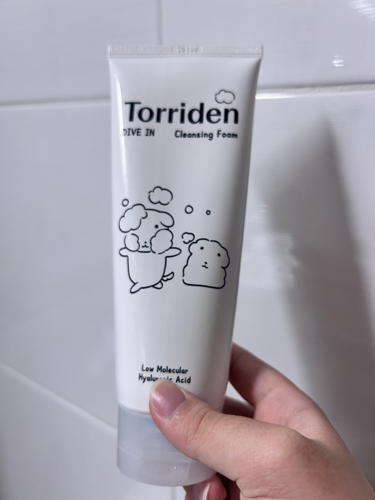 토리든 (Torriden) 가나디콜라보 다이브인 저분자 히알루론산 클렌징폼 review image