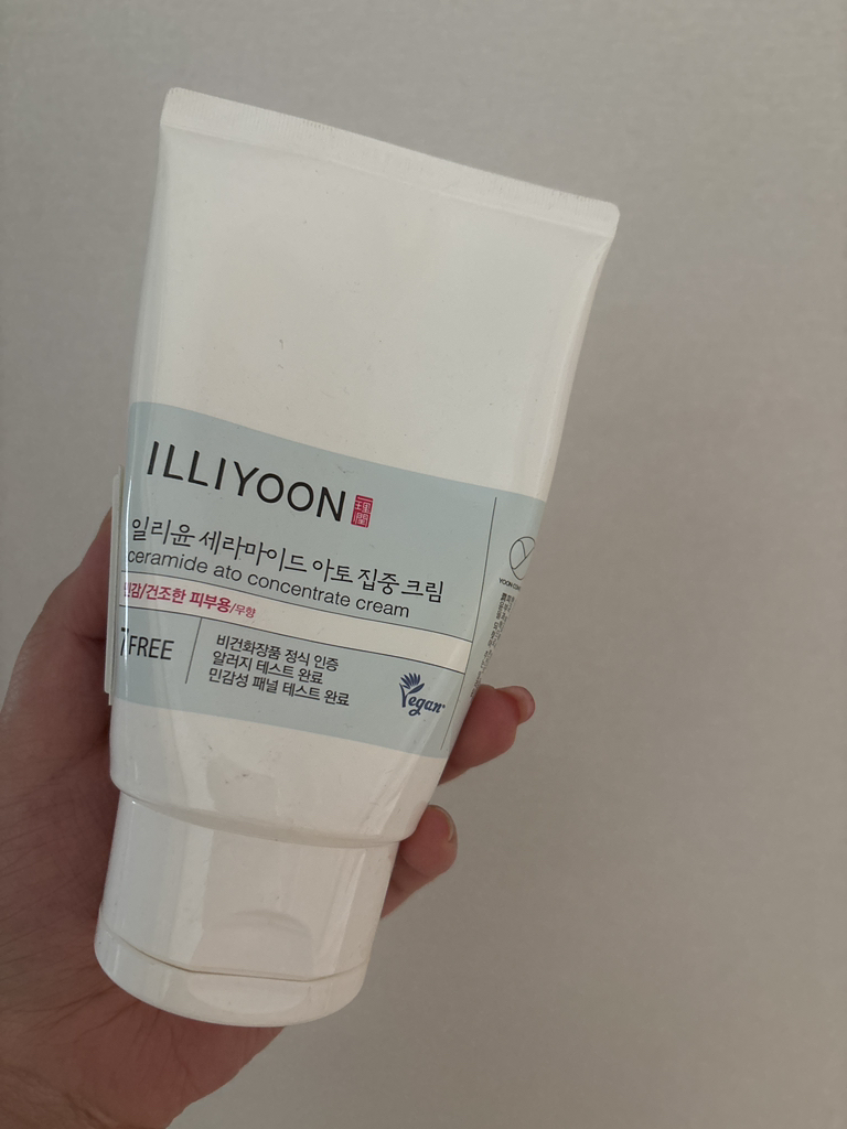 ILLIYOON 丝胺酸保湿集中霜 common.review image