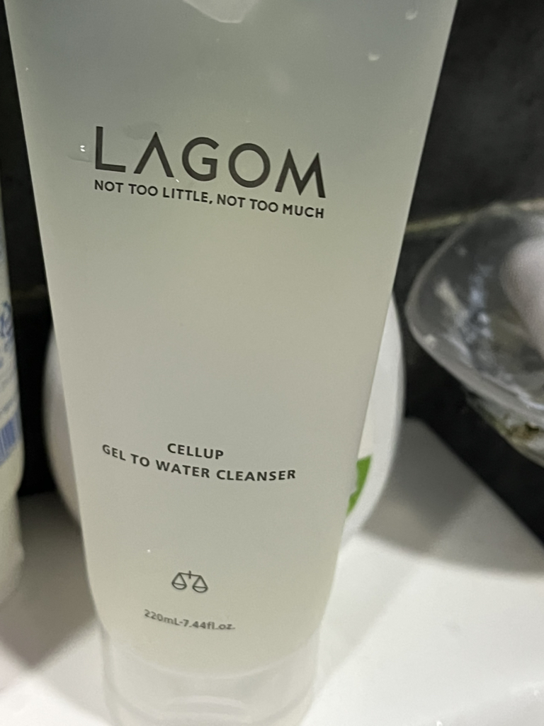 라곰 (LAGOM) 젤 투 워터 클렌저 review image