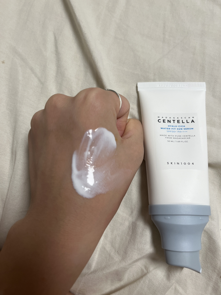 马达加斯加圣特拉玻尿酸水润防晒精华液 [SPF50+/PA++++]的真实用户使用照片