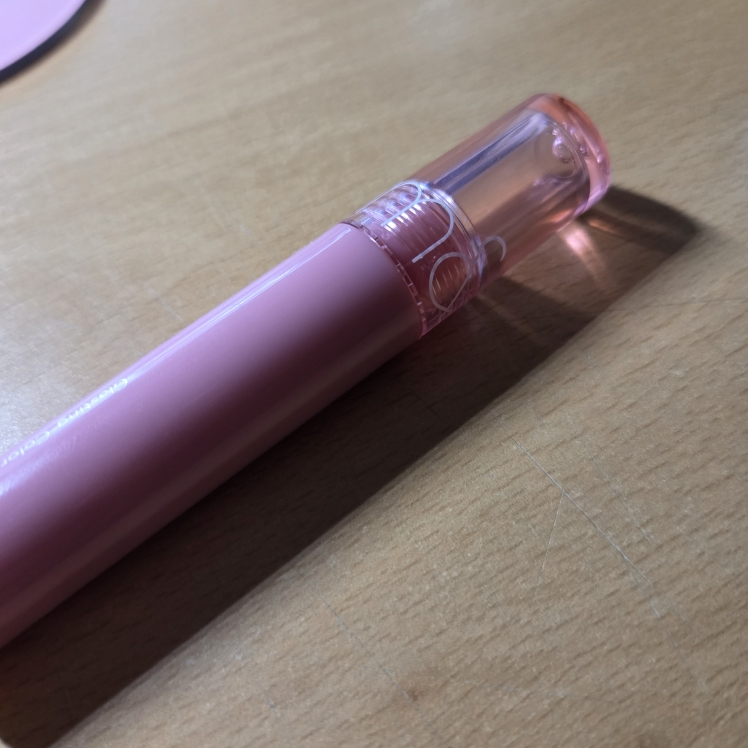 ROMAND (柔魅得) 玻璃色泽唇彩 [01 牡丹芭蕾] common.review image