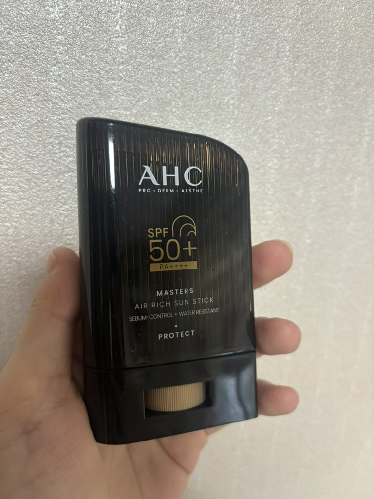 AHC 大师空气丰富防晒棒 [SPF50+/PA++++] common.review image