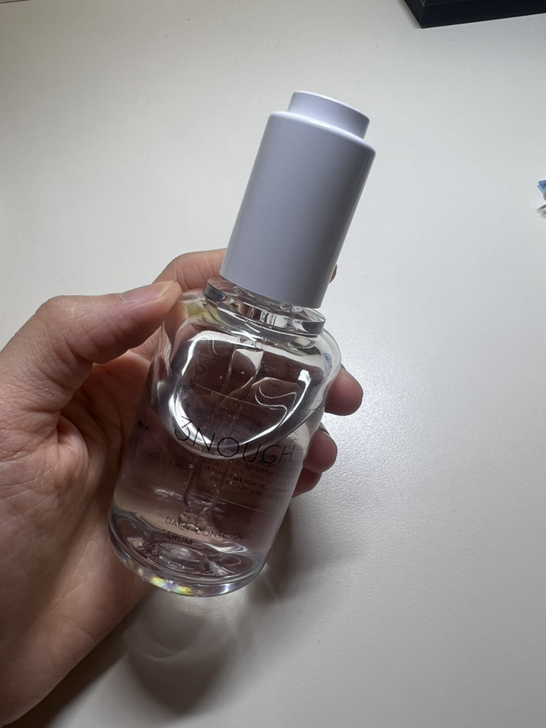 日常护肤精华的真实用户使用照片