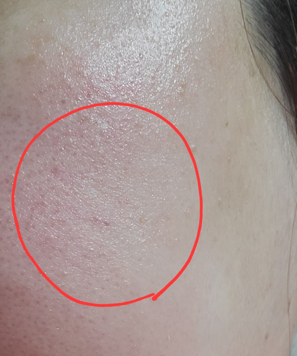 阿朱伦水润精华 [SPF50+/PA+++]的真实用户使用照片