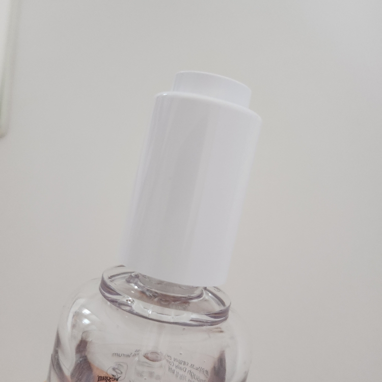日常护肤精华的真实用户使用照片