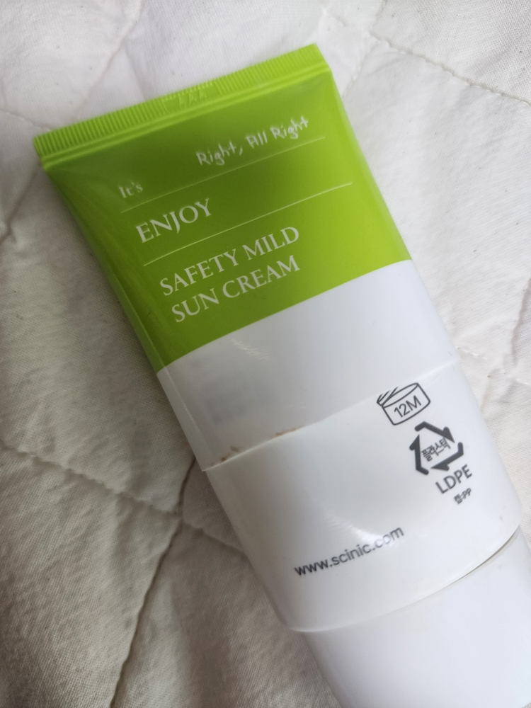 SCINIC 享受安全舒适的防晒霜 [SPF50+/PA++++] common.review image