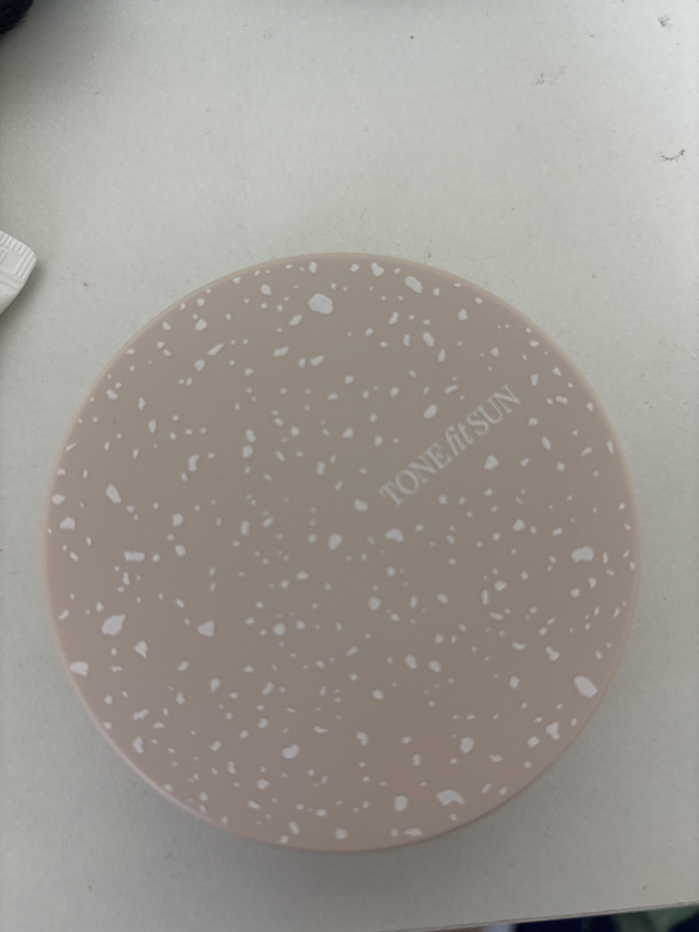 톤핏선 (TONEfitSUN) 비건 듀이 커버 선쿠션 [SPF50+/PA++++] review image