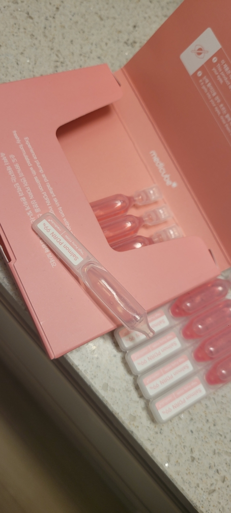 medicube (美蒂秋芙) PDRN 粉红色一日精华液 common.review image