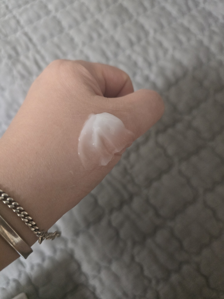 蓝色龙舌兰毛孔睡眠面膜的真实用户使用照片