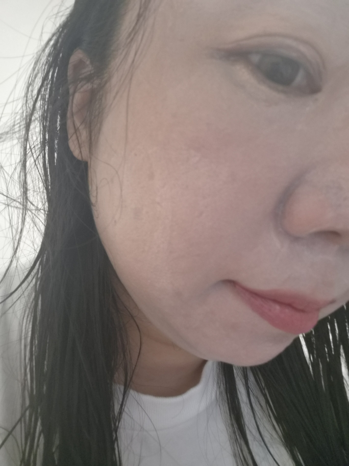 芦荟精华舒缓面膜纸的真实用户使用照片