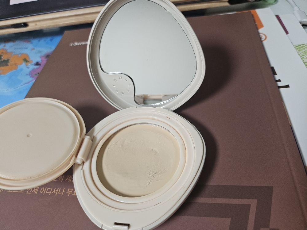 웨이크메이크 (wakemake) 워터 글로우 코팅밤 [SPF30/PA++] [02 바닐라아이보리] review image