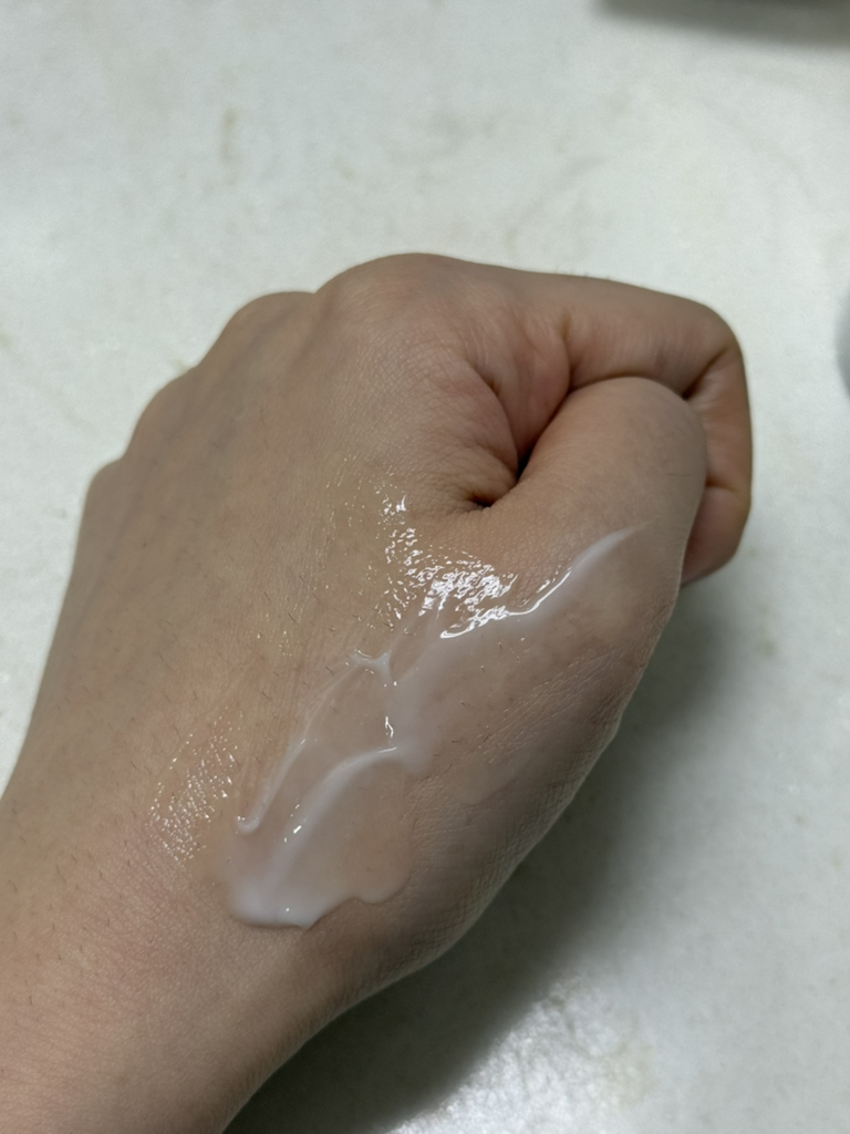 紧致毛孔肽酸™蛋白质乳液的真实用户使用照片