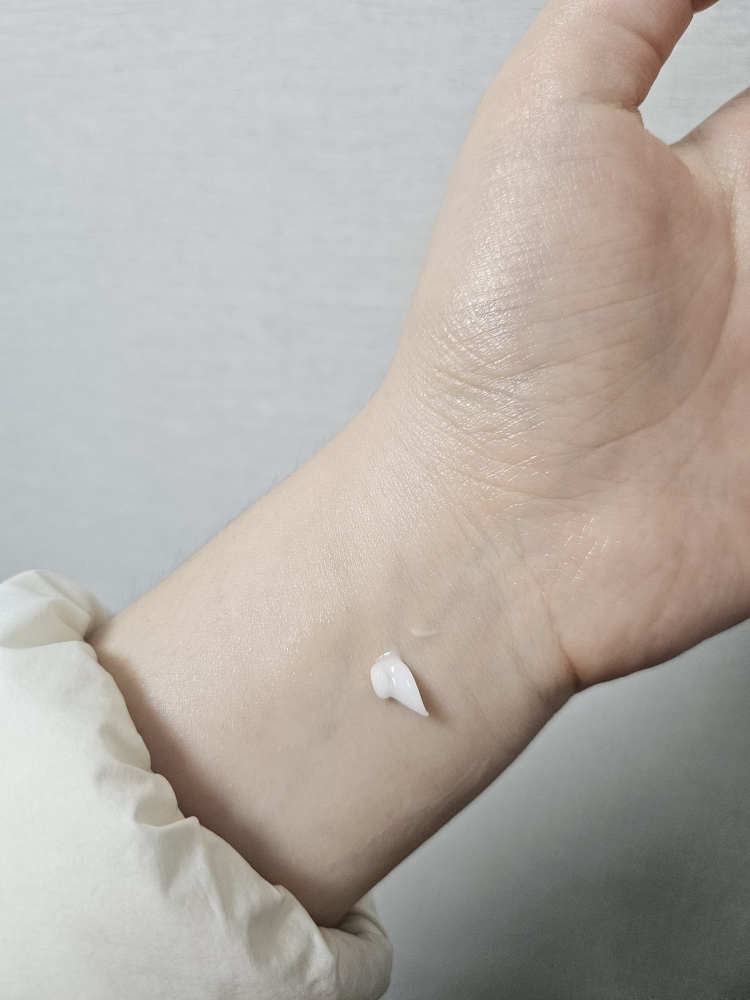紧致毛孔肽酸™蛋白质乳液的真实用户使用照片