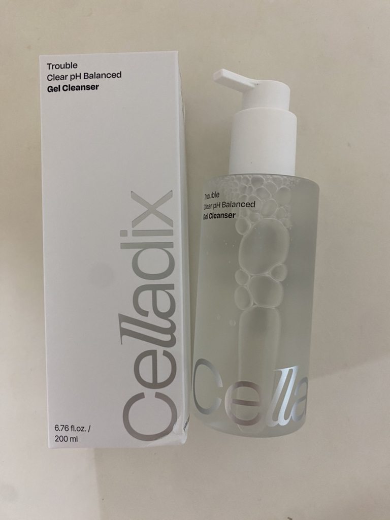 清洁毛孔温和酸性洁面凝胶的真实用户使用照片
