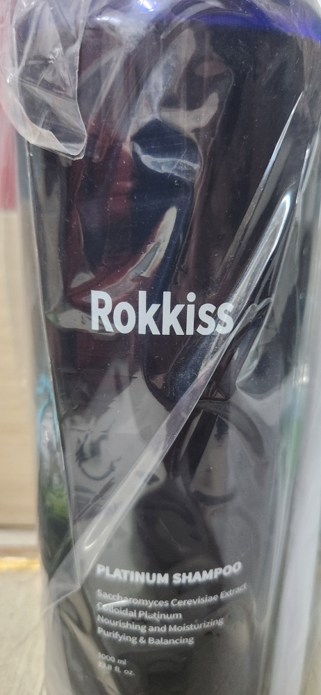 Rokkiss 铂金弱酸洗发水 common.review image