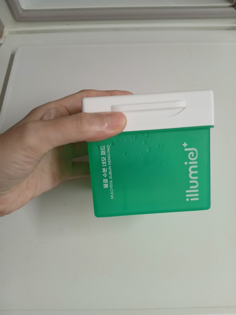 일루미엘 (illumiel+) 물결 수분 네모패드 review image