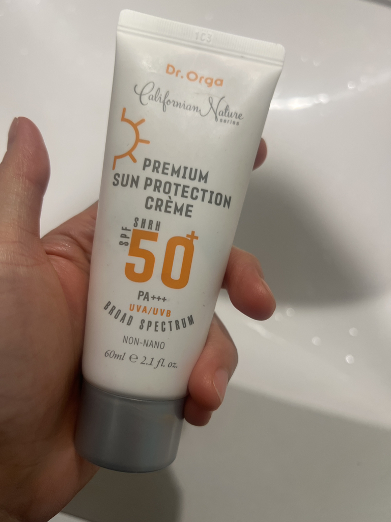 PREMIUM保湿防晒霜 [SPF50+/PA+++]的真实用户使用照片